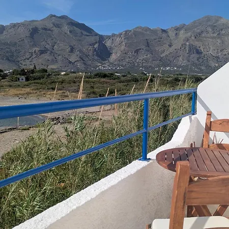 Guest house Coral Frangocastelo
