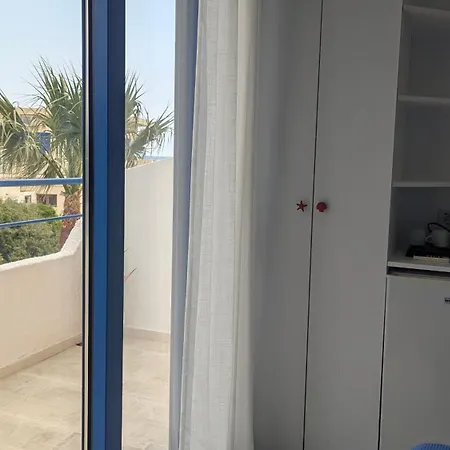 Coral Guest house 3*
