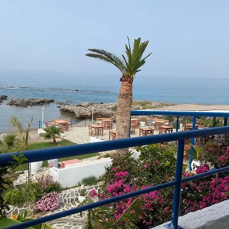Coral Guest house Frangocastelo